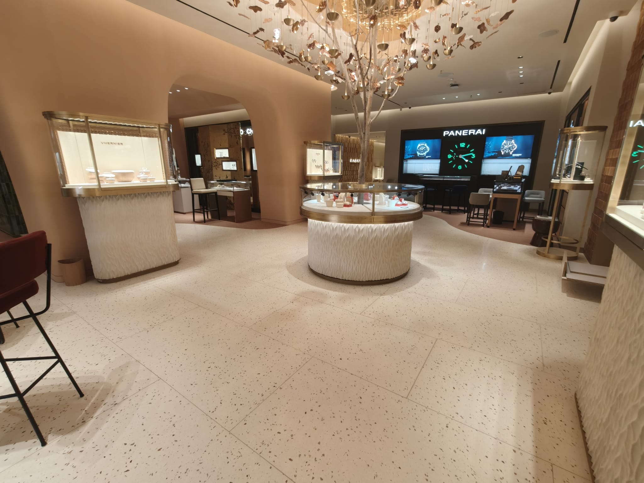 Retail product component and finish detail